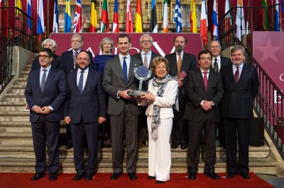 La profesora italiana Sofía Corradi recibe el Premio Europeo Carlos V