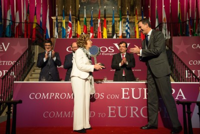 La profesora italiana Sofía Corradi recibe el Premio Europeo Carlos V